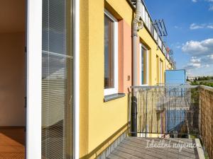 Pronájem bytu 2+kk, Praha - Letňany, Zlonická, 45 m2