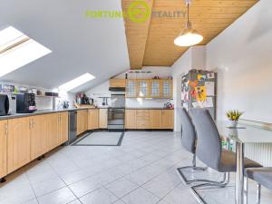 Prodej vícegeneračního domu, Studénka, 2. května, 318 m2