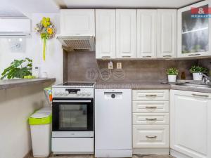 Prodej rodinného domu, Neratovice - Mlékojedy, Hlavní, 174 m2