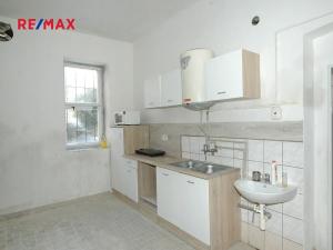Prodej obchodního prostoru, Hostouň, Chodské náměstí, 499 m2
