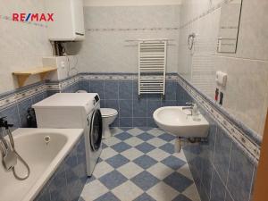 Pronájem bytu 2+kk, Praha - Strašnice, Sečská, 58 m2