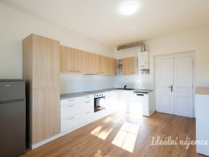 Pronájem bytu 3+1, Praha - Strašnice, Saratovská, 93 m2