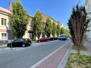 Pronájem kanceláře, Jičín - Valdické Předměstí, Husova, 24 m2