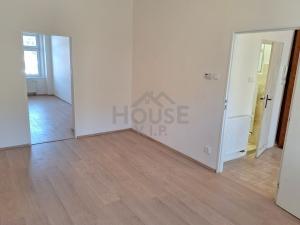 Prodej bytu 3+1, Praha - Holešovice, U Uranie, 60 m2