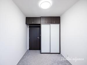 Pronájem bytu 3+1, Praha - Záběhlice, Hlavní, 72 m2