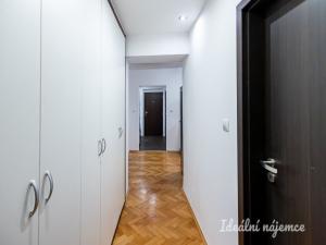 Pronájem bytu 3+1, Praha - Záběhlice, Hlavní, 72 m2