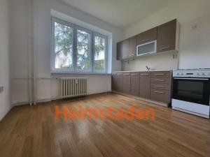 Pronájem bytu 2+1, Karviná - Nové Město, tř. Osvobození, 56 m2