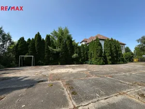 Prodej komerčního pozemku, Kunovice, Osvobození, 11035 m2