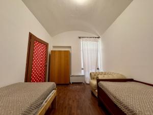 Pronájem bytu 2+1, Praha - Holešovice, Milady Horákové, 57 m2