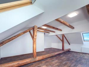 Pronájem bytu 2+kk, Chomutov, Lipská, 70 m2