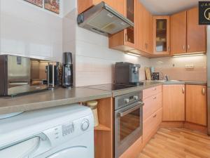 Prodej bytu 2+1, Kladno, Petrohradská, 49 m2
