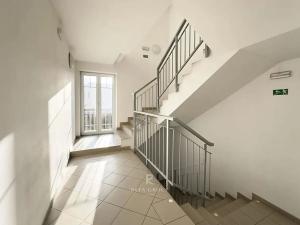 Prodej bytu 2+1, Praha - Dolní Počernice, Národních hrdinů, 75 m2