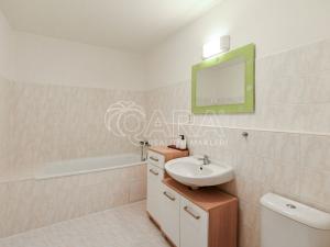 Pronájem bytu 4+1, Praha - Stodůlky, Bašteckého, 123 m2