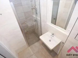 Pronájem bytu 1+kk, Praha - Karlín, U Mlýnského kanálu, 35 m2