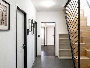 Pronájem bytu 3+kk, Praha - Karlín, Křižíkova, 76 m2