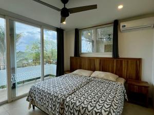 Prodej rodinného domu, Coxen Hole, Roatán, Honduras, 325 m2