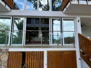 Prodej rodinného domu, Coxen Hole, Roatán, Honduras, 325 m2