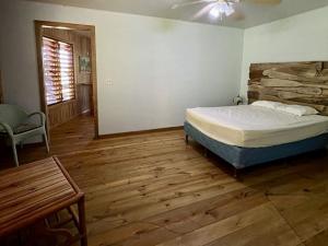 Prodej chaty, Coxen Hole, Roatán, Honduras, 464 m2