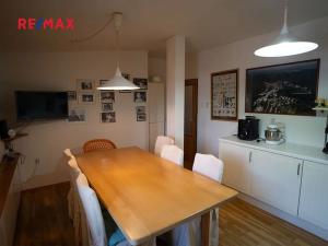 Prodej bytu 3+1, Karlovy Vary, Raisova, 110 m2