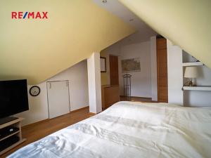 Prodej bytu 3+1, Karlovy Vary, Raisova, 110 m2