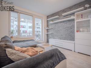 Prodej bytu 2+kk, Praha - Dolní Měcholupy, Kardausova, 54 m2