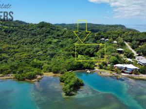 Prodej pozemku, Coxen Hole, Roatán, Honduras, 1959 m2