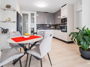 Prodej bytu 2+kk, Hradec Králové - Kukleny, Pálenecká, 68 m2