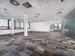 Pronájem kanceláře, Praha - Libeň, Českomoravská, 890 m2