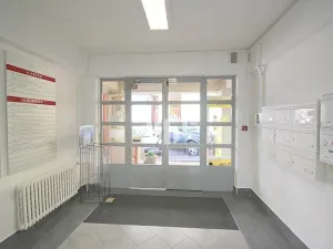 Pronájem kanceláře, Karlovy Vary, Jugoslávská, 320 m2