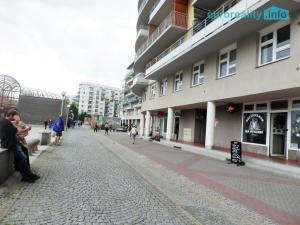 Pronájem obchodního prostoru, Praha - Stodůlky, Sluneční náměstí, 80 m2