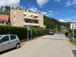 Pronájem bytu 1+1, Karlík, K Třešňovce, 42 m2
