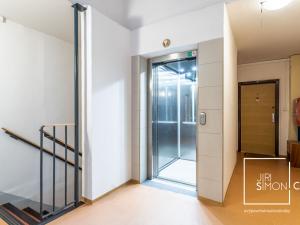 Prodej bytu 2+kk, Praha - Stodůlky, Nušlova, 42 m2