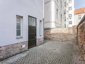 Pronájem bytu 1+kk, Praha - Žižkov, Chlumova, 35 m2
