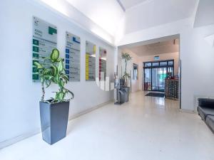 Pronájem kanceláře, Praha - Smíchov, Radlická, 511 m2