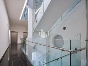 Pronájem kanceláře, Praha - Smíchov, Radlická, 1135 m2