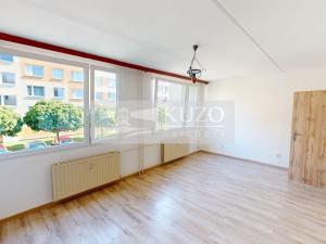 Pronájem bytu 1+kk, Jince, Zborovská, 33 m2