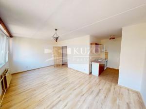 Pronájem bytu 1+kk, Jince, Zborovská, 33 m2