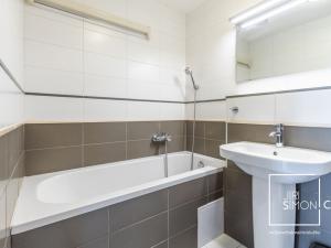 Pronájem bytu 2+kk, Praha - Ruzyně, Drnovská, 65 m2