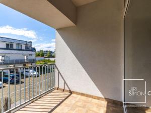 Pronájem bytu 2+kk, Praha - Ruzyně, Drnovská, 65 m2