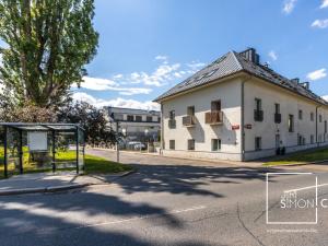 Pronájem bytu 2+kk, Praha - Ruzyně, Drnovská, 65 m2
