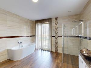 Prodej rodinného domu, Stará Huť, 543 m2