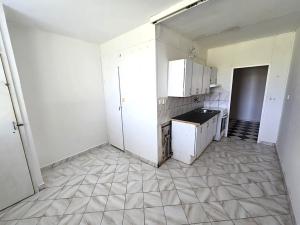 Prodej bytu 2+1, Židlochovice, sídl. Družba, 63 m2