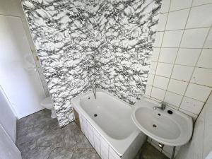 Prodej bytu 2+1, Židlochovice, sídl. Družba, 63 m2