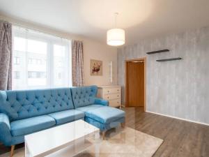 Pronájem bytu 2+kk, Praha - Dolní Měcholupy, Kryšpínova, 57 m2
