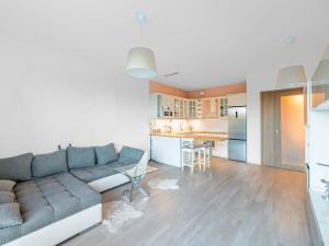 Pronájem bytu 2+kk, Praha - Holešovice, Sanderova, 58 m2