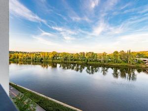 Pronájem bytu 2+kk, Praha - Holešovice, Sanderova, 58 m2