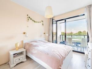 Pronájem bytu 2+kk, Praha - Holešovice, Sanderova, 58 m2
