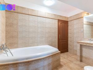 Prodej rodinného domu, Čelákovice, Matěje Koštíře, 215 m2