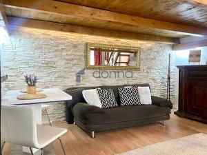 Pronájem bytu 1+1, Praha - Karlín, Pobřežní, 40 m2