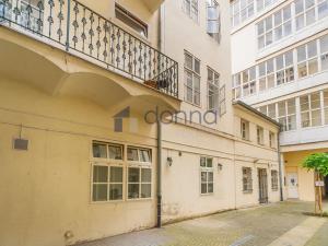 Pronájem bytu 1+1, Praha - Karlín, Pobřežní, 40 m2